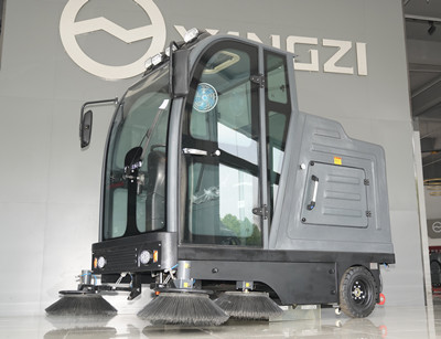 駕駛式掃地機(jī) 駕駛式掃地機(jī)